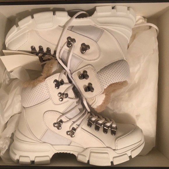 GUcci Flashtrek SEGA high top shearling boot. - Picture 6 of 8